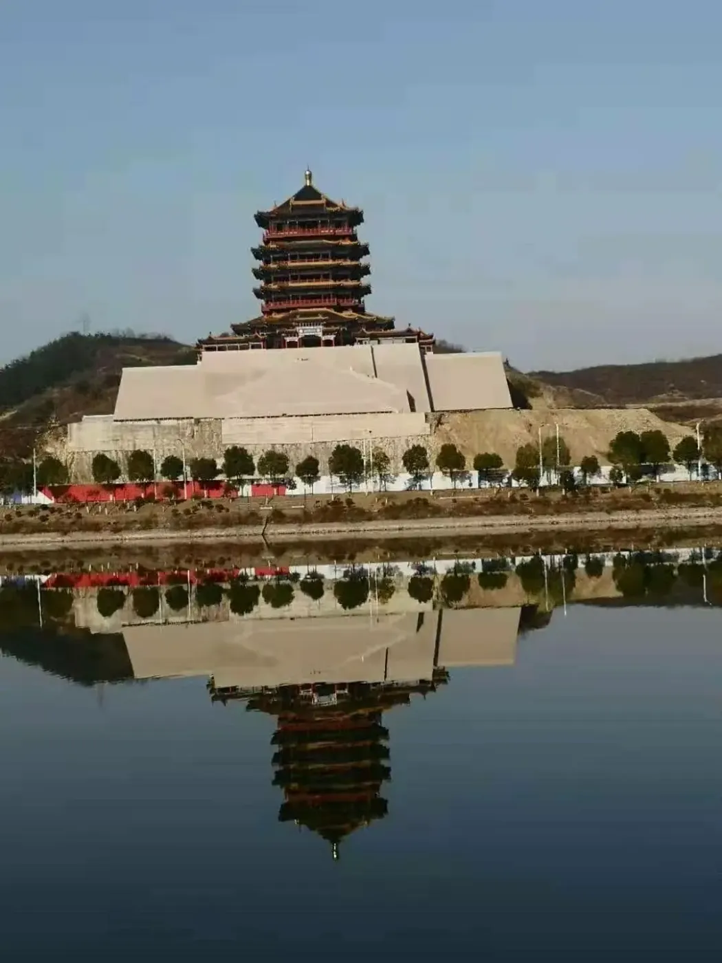 丹江口市 太极湖山水四季a 区 3室2厅