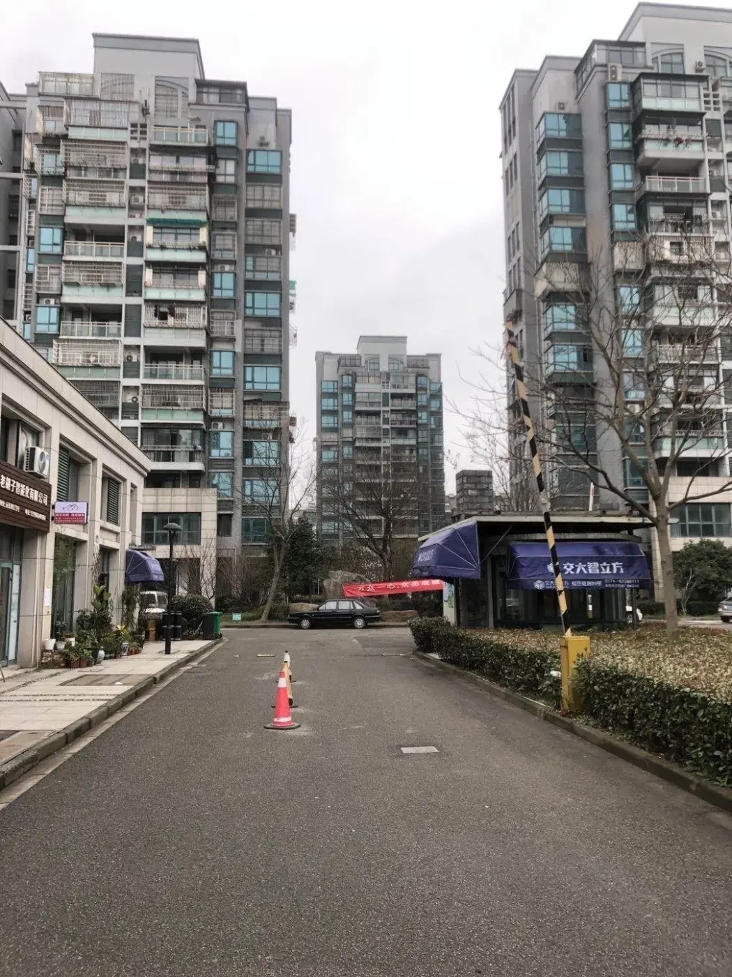 余姚 余姚黄山公寓 3室1厅