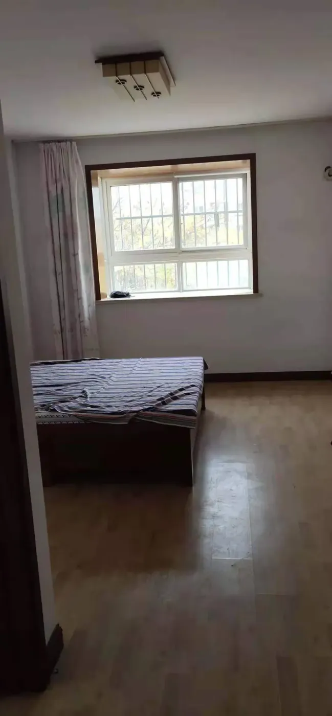 东营东城二手房 康熙来了高以翔13 单位大门设计 李白写给孟浩然的诗