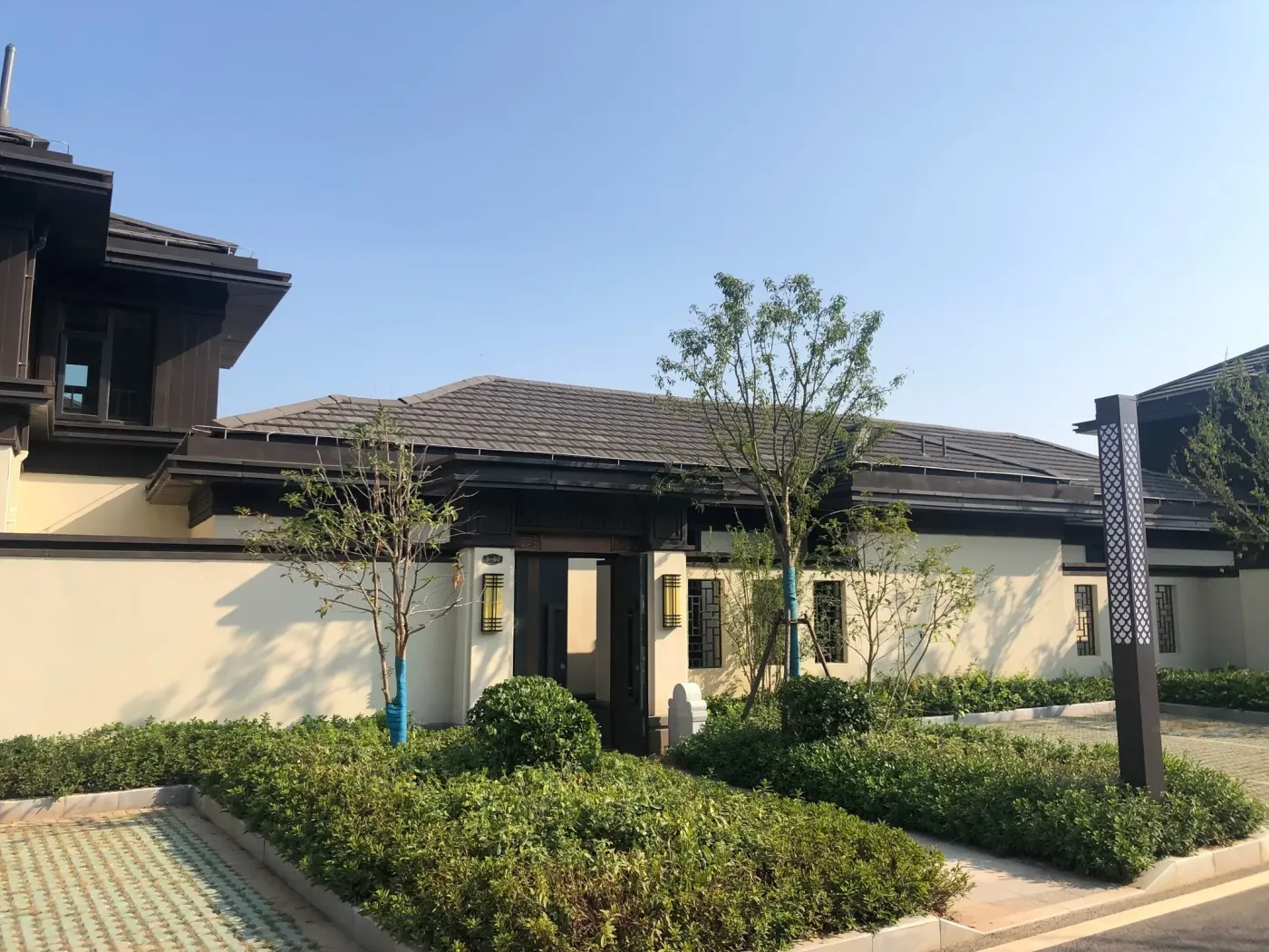 嘉鱼县 孔雀城江兰赋 3室2厅带院子