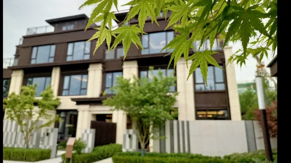 天河孔雀城给家人一套临湖而居的别墅吧