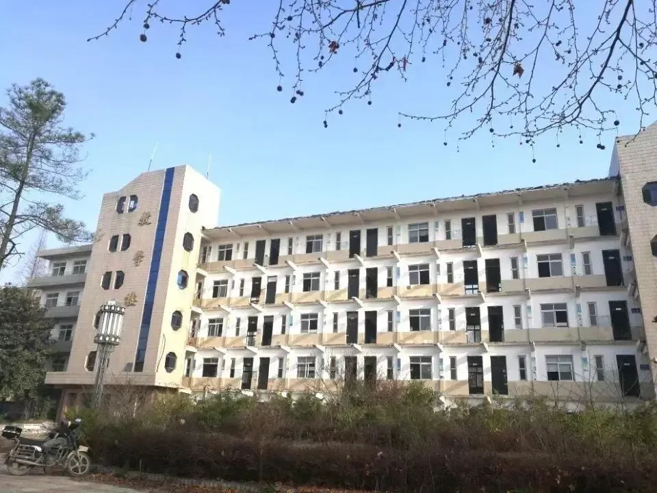 定啦原荆州中学旧址开始改造荆州实验中学计划9月迁至新校区