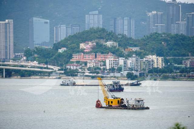 新城填海C區工程展開 海事局加強監管施工船