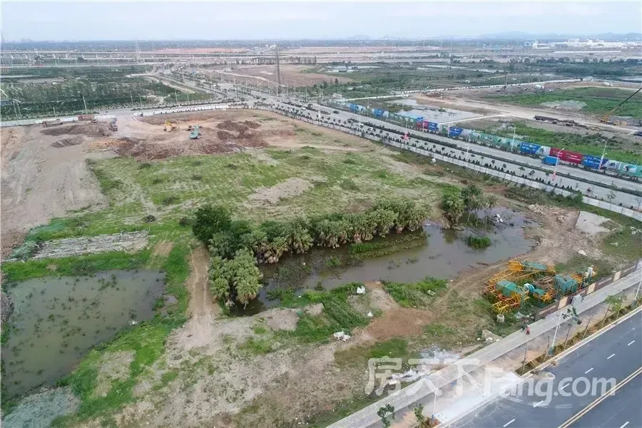 "图"个明白,新会70层地标新的进展,明德路何时才有新面孔?