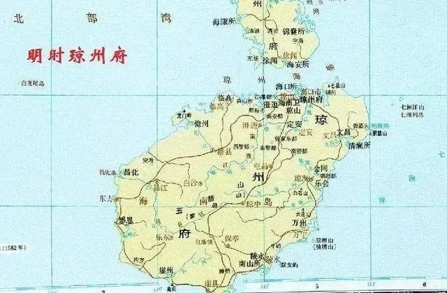 最开始的琼州,辖区只能是海南岛的五个州之一,辖管面积也就是海南的五