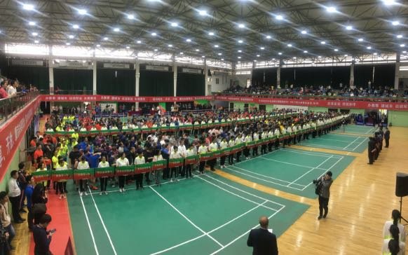 “华发杯”与军运同行武汉市第十届机关职工羽毛球比赛精彩开幕