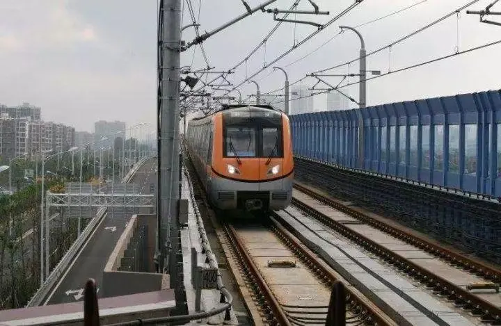 【沪嘉轨道最新消息：嘉兴境内设8个站】 嘉兴南站北广场百川路为起点 浙江段总投资120亿
