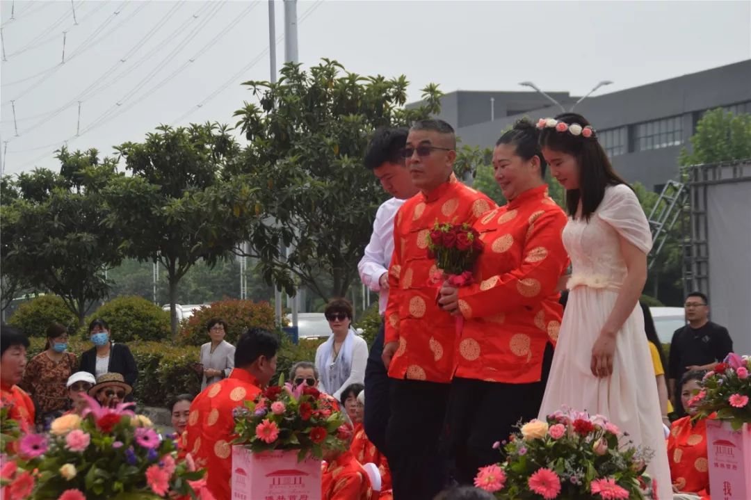 博林首府|“我为父母找回青春”世纪婚礼盛典5月12日圆满落幕！