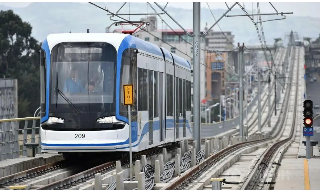 宁滁轻轨是把南京与滁州精密联系的重要纽带,这一工程可以突破行政