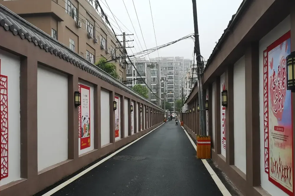 破旧小街巷"脱胎换骨"成徽派文化巷 瑶海区 9 条小街巷完成改造工程