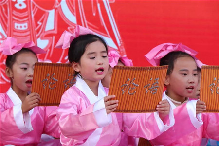濮水小镇丨谁持彩练当空舞，3000孩子献才艺！