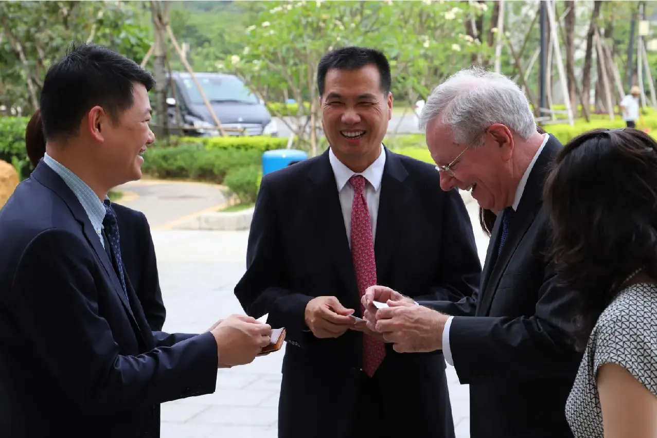 海德教育集团总裁叶俊锋表示,粤港澳大湾区时代来临,海德集团将心向