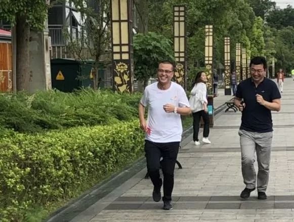 生命不息，运动不止 ——碧桂园·天誉组织开展片区员工跑步活动