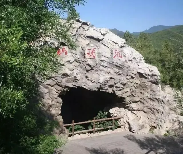 阅江山地段怎么样,楼盘周边规划好了吗,像商场医院学校都有吗?