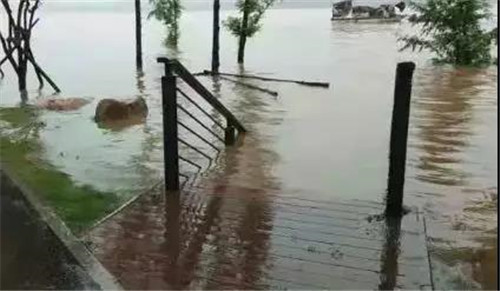 湘潭暴雨成灾！窑湾被淹了！城区也未能幸免，多地马路成河！