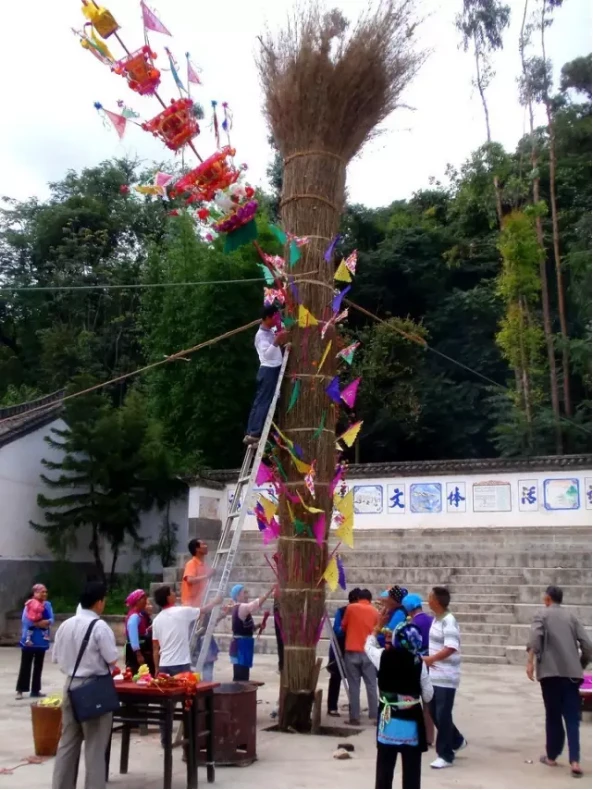 通知!在外漂泊的大理人，你妈喊你回家过火把节了!!