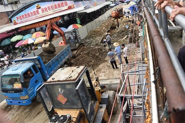 漳浦朝阳小区（八幢）排水及路面改造工程进行时！预计年底完工