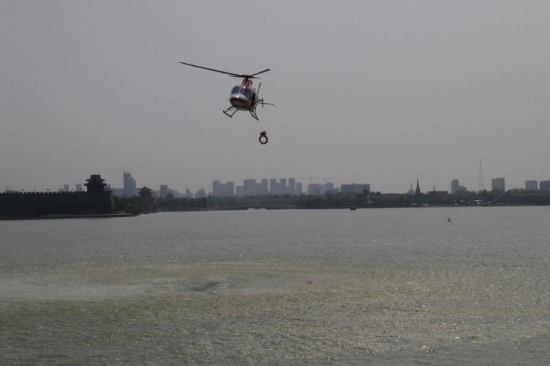 聊城举行首届空地立体化水上应急救援综合演练