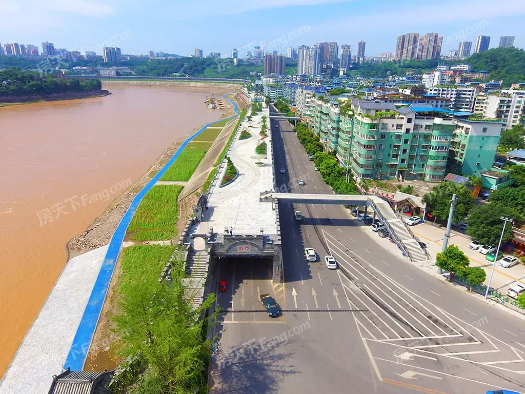 打卡广安外滩潜力网红滨江路防洪景观工程昨日正式开放