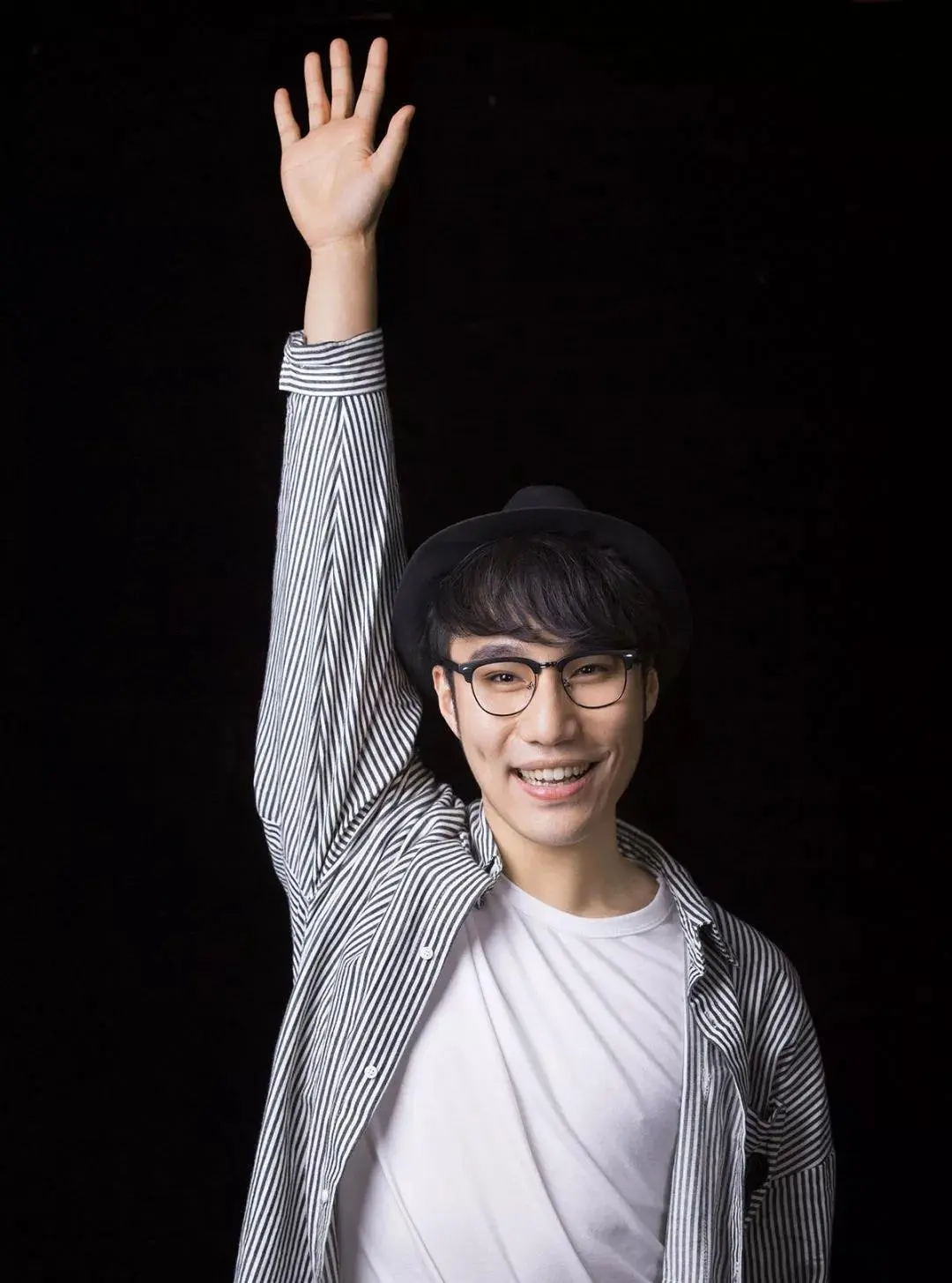 奖  2011年"第八届劲歌王金曲金榜"内地最佳新人奖 那英战队王琪玮