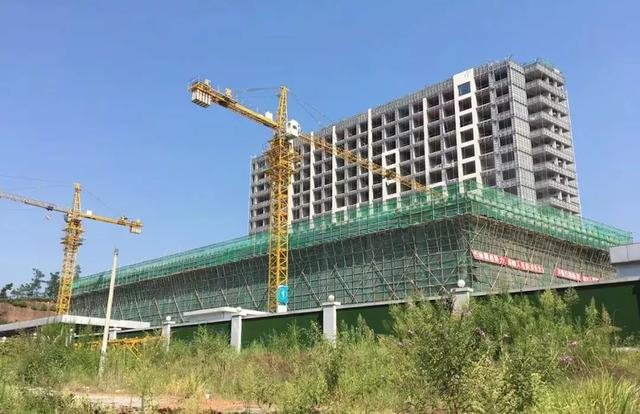 州中心医院新区医疗中心效果图出炉，金龙大道便民项目火热建设中