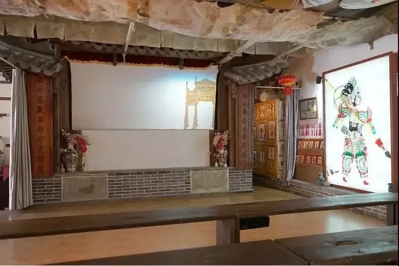 我与皮影初体验静看一场皮影体味一生坚守