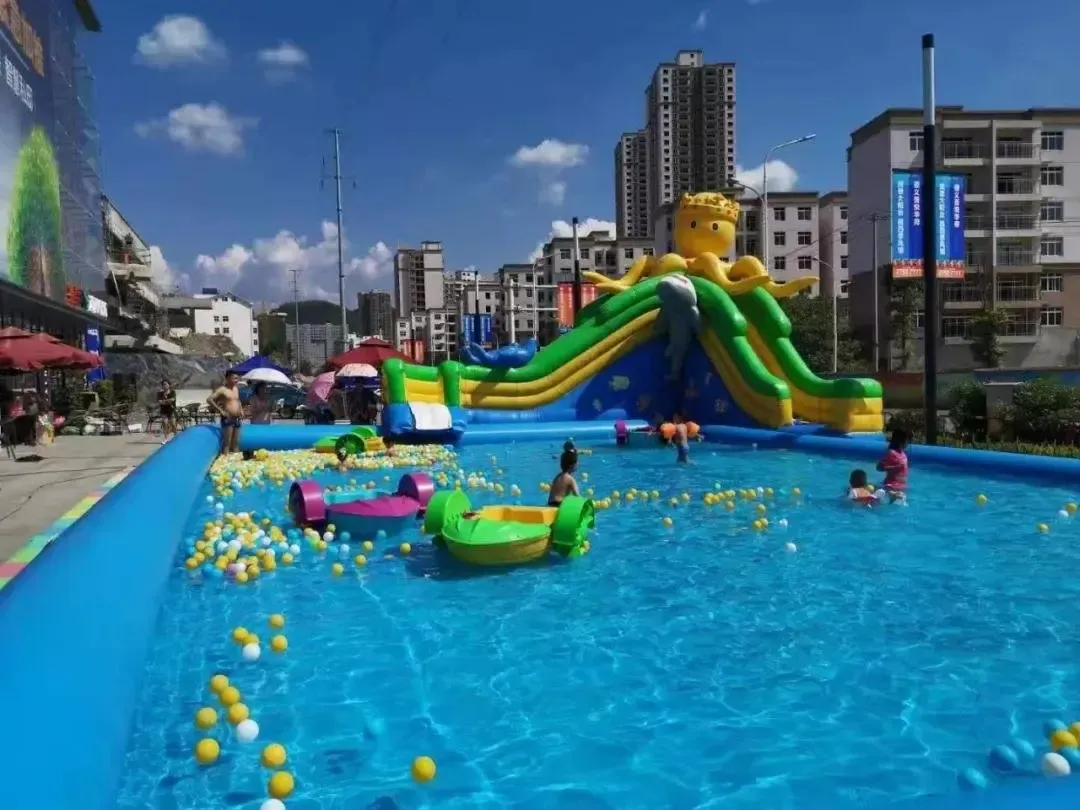 遵义吾悦广场大型网红水上乐园城谁说滑滑梯只能在陆地游乐场激情挑战