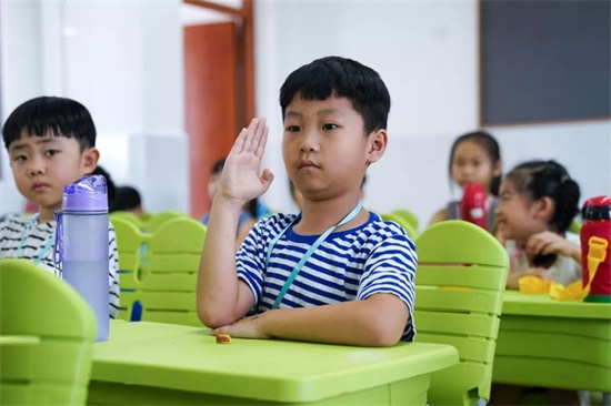 开学季，龙文这所小学惊艳亮相！迎来了首批学生~