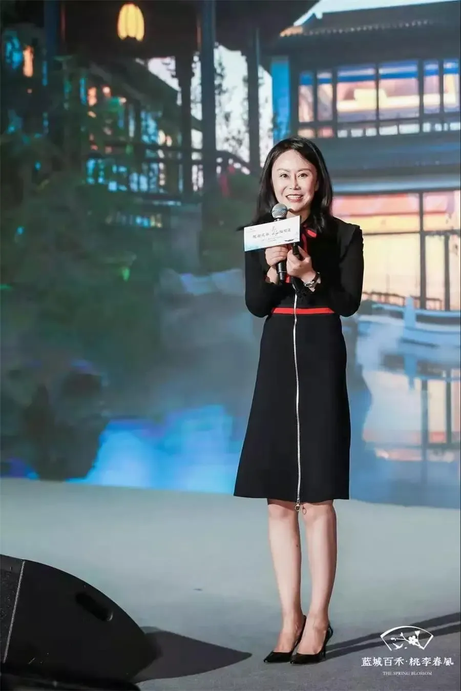 小镇镇长武敏解读小镇生活