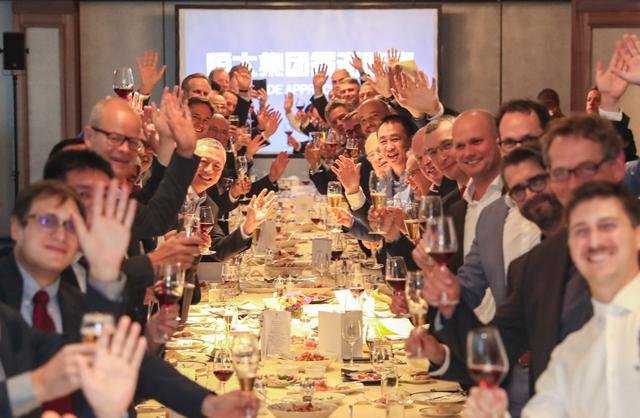 许家印在德国举行答谢晚宴，全球汽车工程技术龙头企业聚首