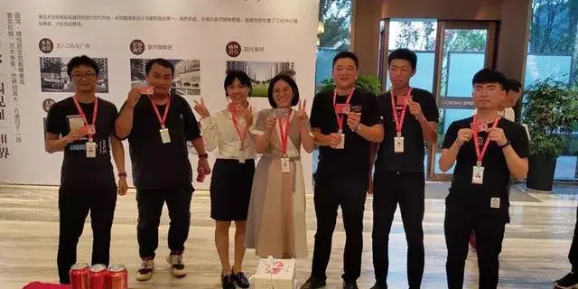 浓情中秋情系国鸿，国鸿新瑞苍南城市公司祝大家中秋快乐