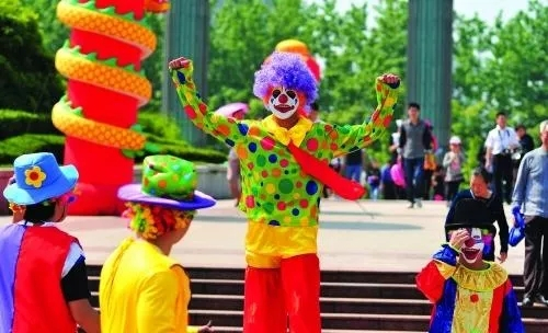 恒汇华园｜钦州首场《欢乐小丑嘉年华》10月1日将爆笑来袭