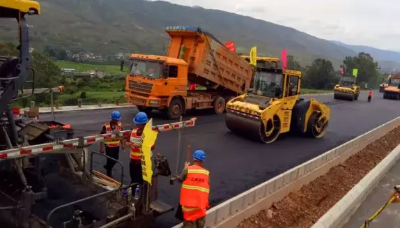 决胜“能通全通”，大永高速公路(丽江段)掀起新一轮施工高潮