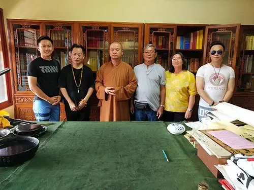 明星大厨喻太均拜谒甘泉禅寺住持惟正法师