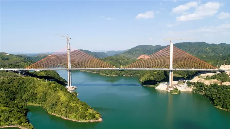 好消息河惠莞高速河源段年底通车枫树坝大桥10月中旬整体合龙