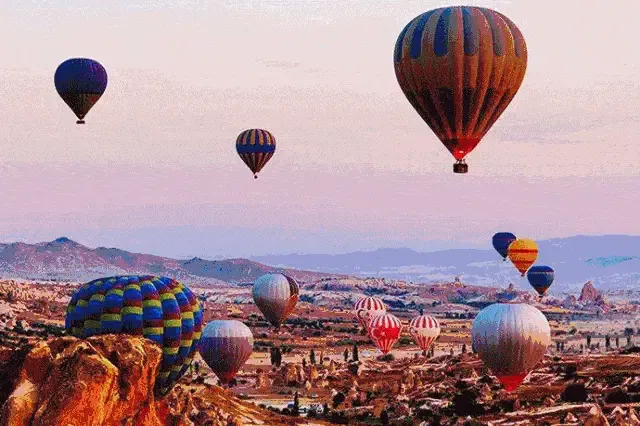 让您尽情踏上升空之旅在多彩康城 邂逅hot-air balloon又或是闺蜜兄弟