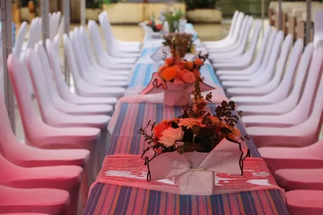 宝能彩云之上"暖情长桌宴"热腾腾开席