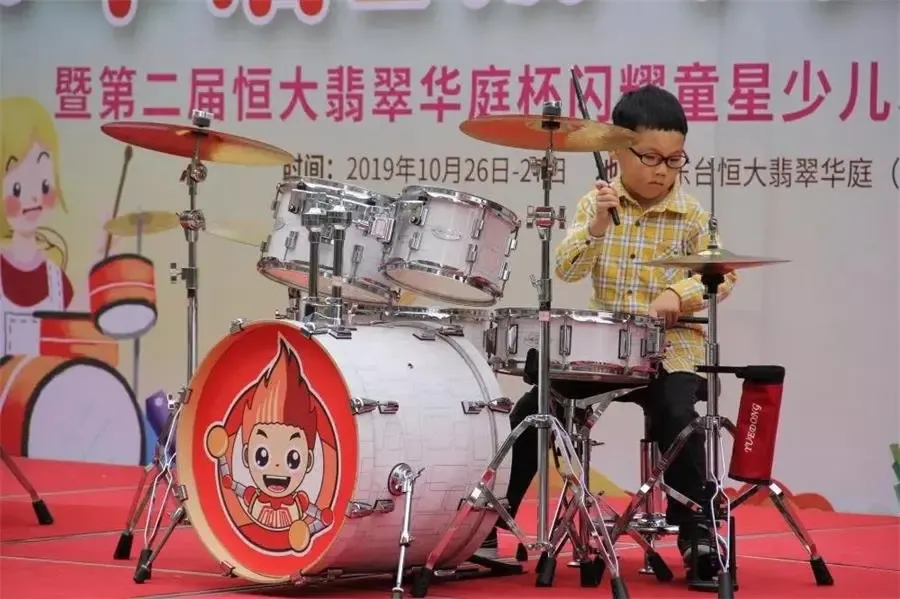 赛场直击丨东台恒大翡翠华庭杯童星闪耀架子鼓专场比赛精彩瞬间!
