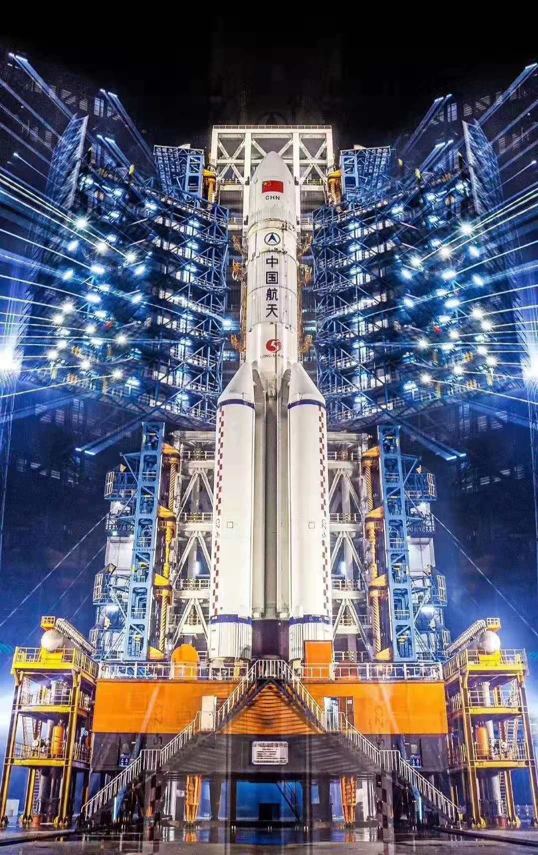 鲁能山海天热烈庆祝长征五号遥三火箭在文昌卫星发射中心腾飞成功!
