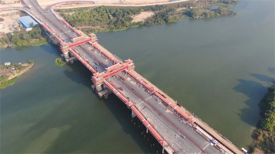 【项目进展】国内跨径最长廊桥——金峰大桥建设进入收尾阶段