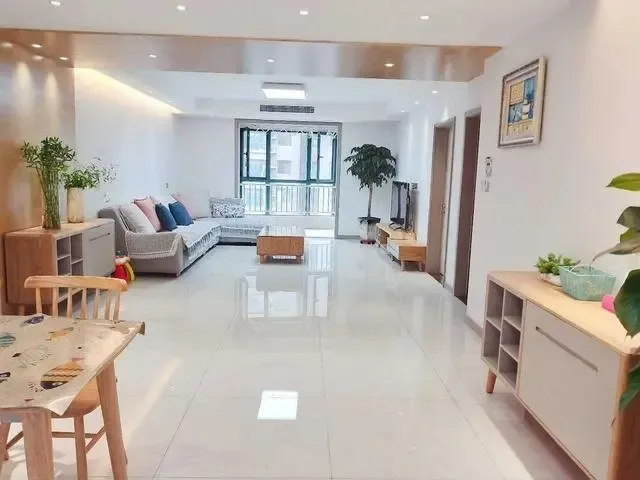 有人喜欢这样简简单单的家吗铺砖抹大白就入住了干干净净晒晒