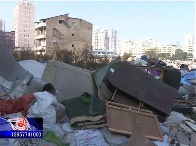 温州又一拆迁地被曝光 满满都是装修垃圾、生活垃圾