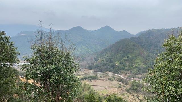 为人居新添一种方式，揭秘春风楠溪“山镜”实景