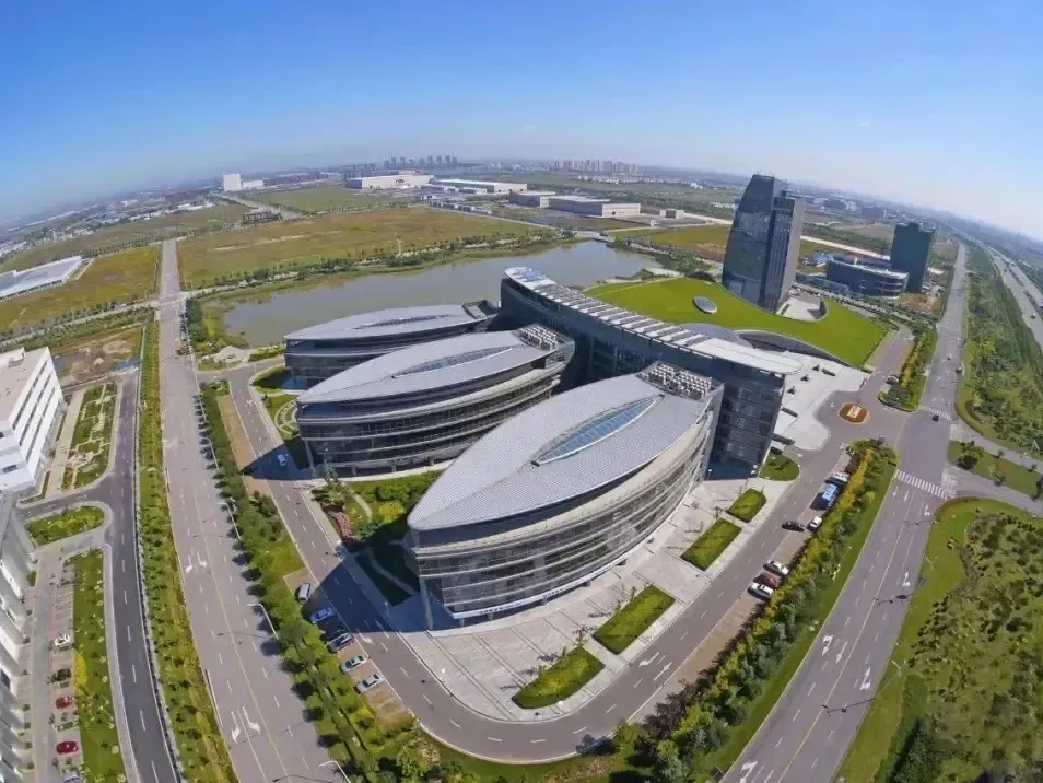 购物中心会是下一个托儿所吗?