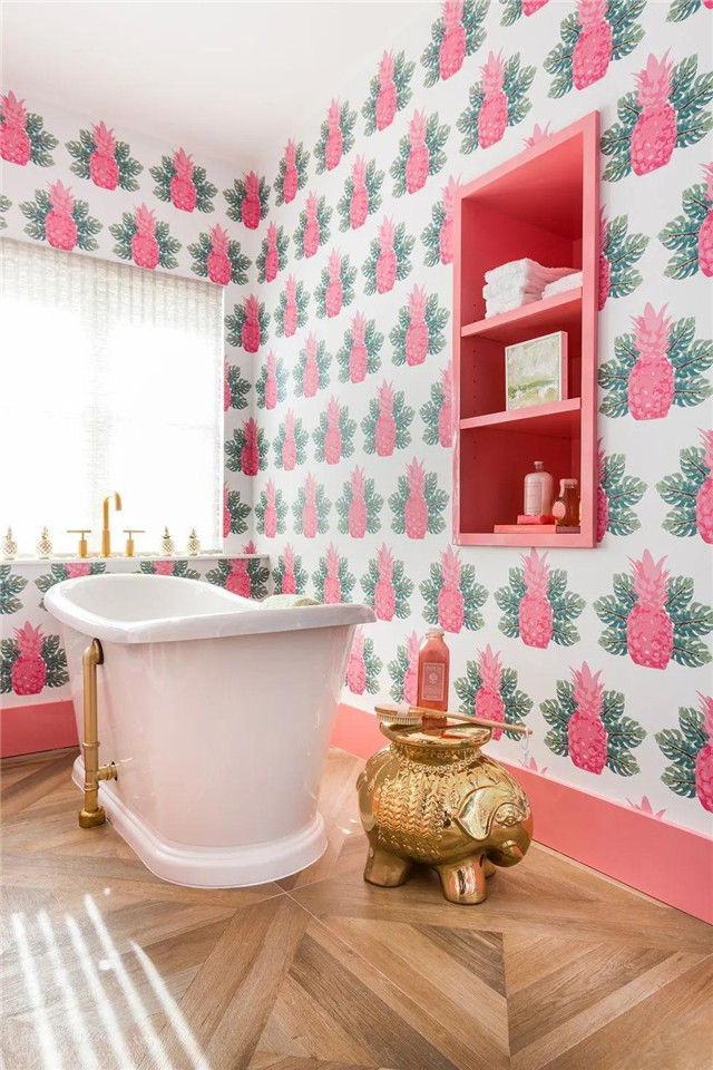 浴室也能用墙纸？国际设计师带你探寻浴室墙纸设计的灵魂