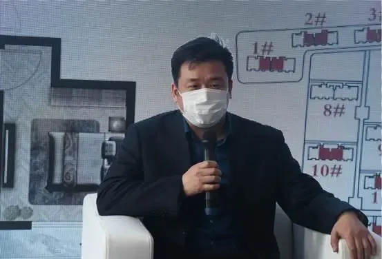 万光城建的负责人姜松春总经理现场介绍了万光城建是如何在烟台的众多