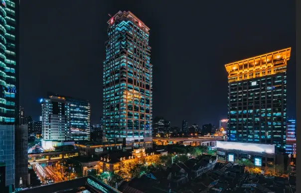 楼市风雨欲来:住建部2道“急令”落地,9万开发商开始昼夜难眠? 楼市风雨欲来:住建部2道“急令”落地,9万开发商开始昼夜难眠?