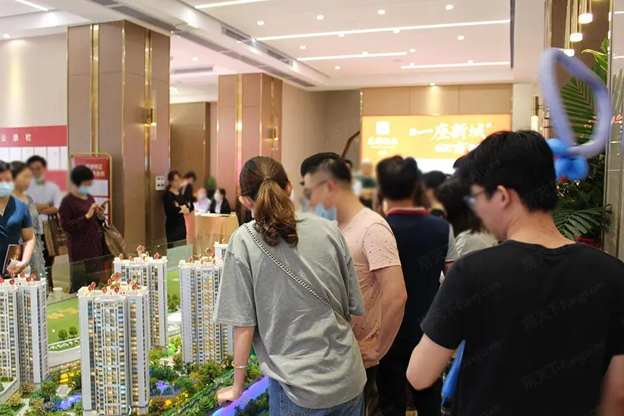 见证600亩大盘崛起！泰安浮东项目现场展厅5月1日盛大开放