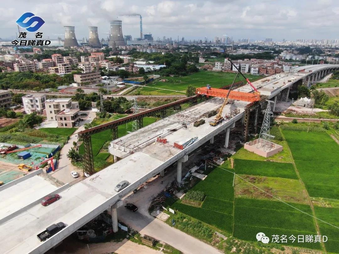 茂化快线东延线航拍，预计6月底全线通车