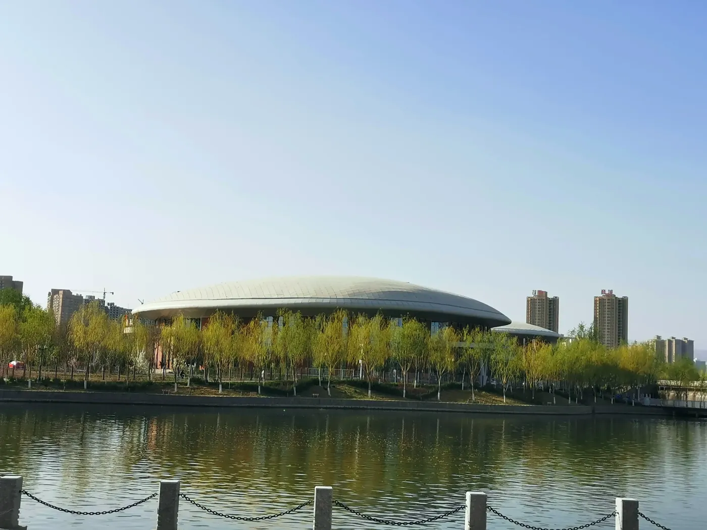 因为板块的优势突出,各大品牌开发商纷纷争相进驻南市区,致使南市区